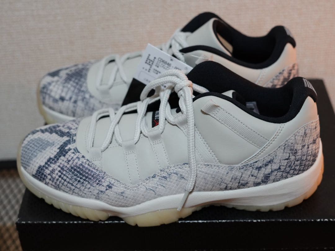 新品 納品書付 エアジョーダン11 レトロ LOW スネークスキン 28cm