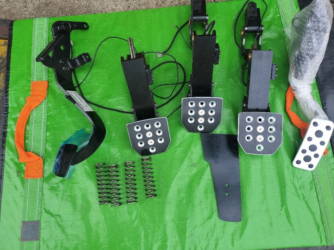 【未使用ペダル付】Simagic風VR＋ハンドル＋3ペダルセット