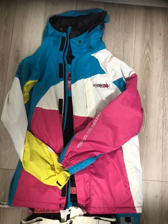 ⭐︎値下げ⭐︎スノーボードウェア　レディース