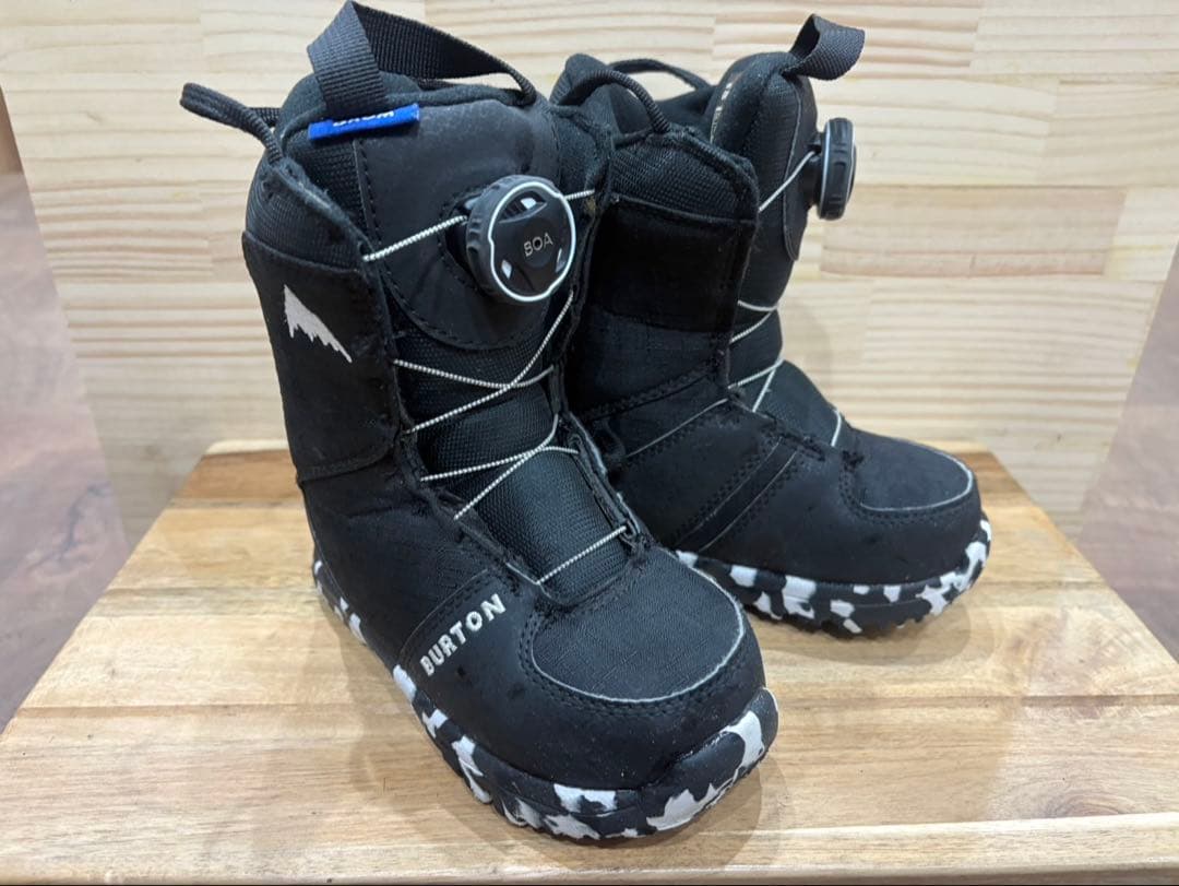 BURTON ブーツ キッズGrom BOA 17.5センチ