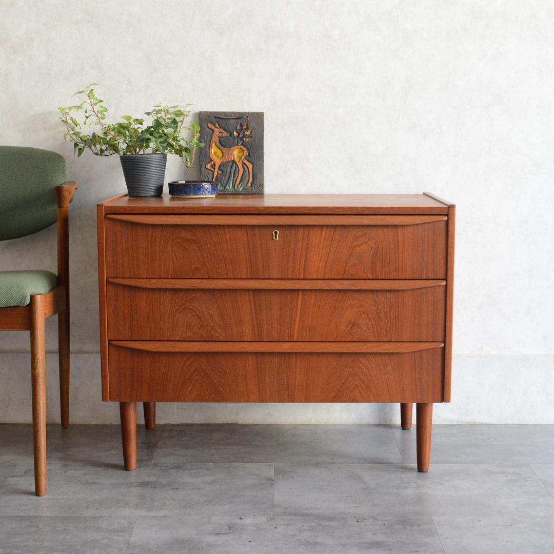 デンマーク 北欧ヴィンテージ チーク 3段チェスト 鍵付 北欧家具