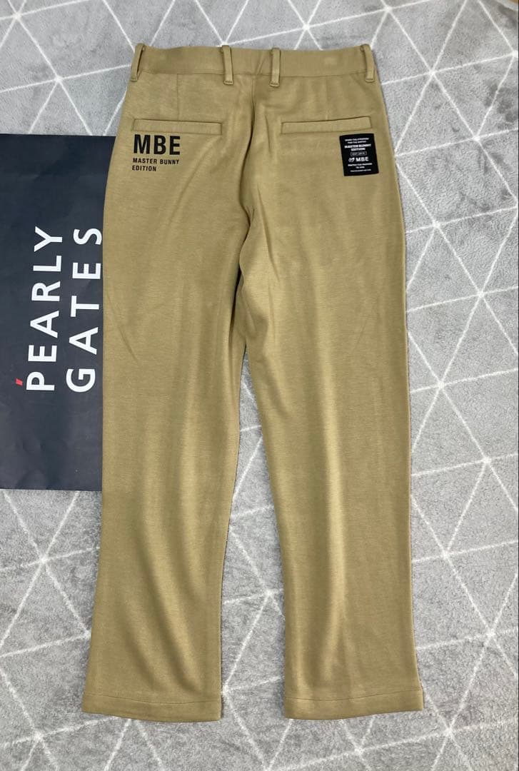 新品 パーリーゲイツ マスターバニー ソリストヒート ツイルパンツ(5)サイズL