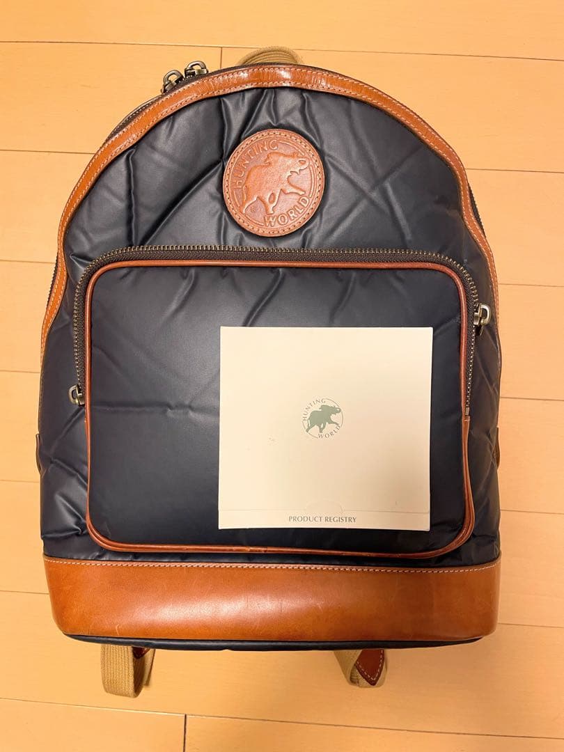 ハンティングワールド　バチューサーパス　ネイビー　リュック　美品