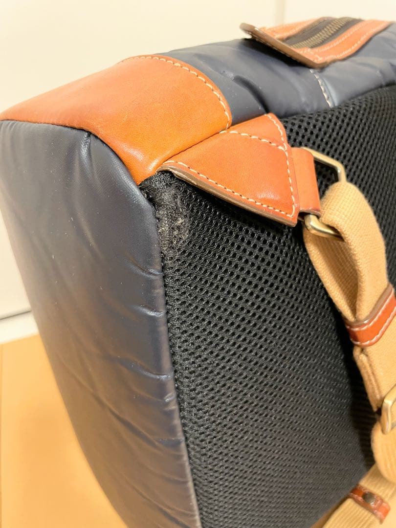 ハンティングワールド　バチューサーパス　ネイビー　リュック　美品