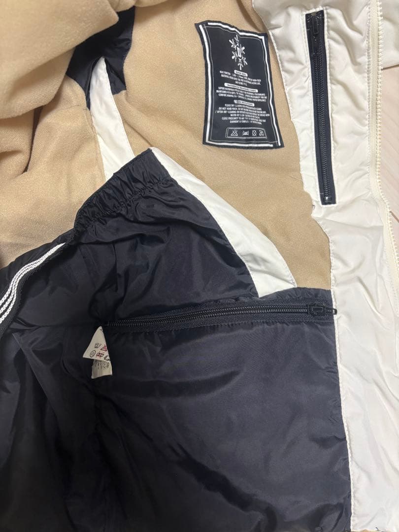 女性用【スノーボードウェア】上下2点　【美品】白&黄色/サンド　S・X S