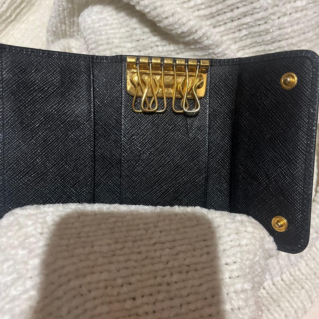PRADA ブラック レザー キーケース リボン