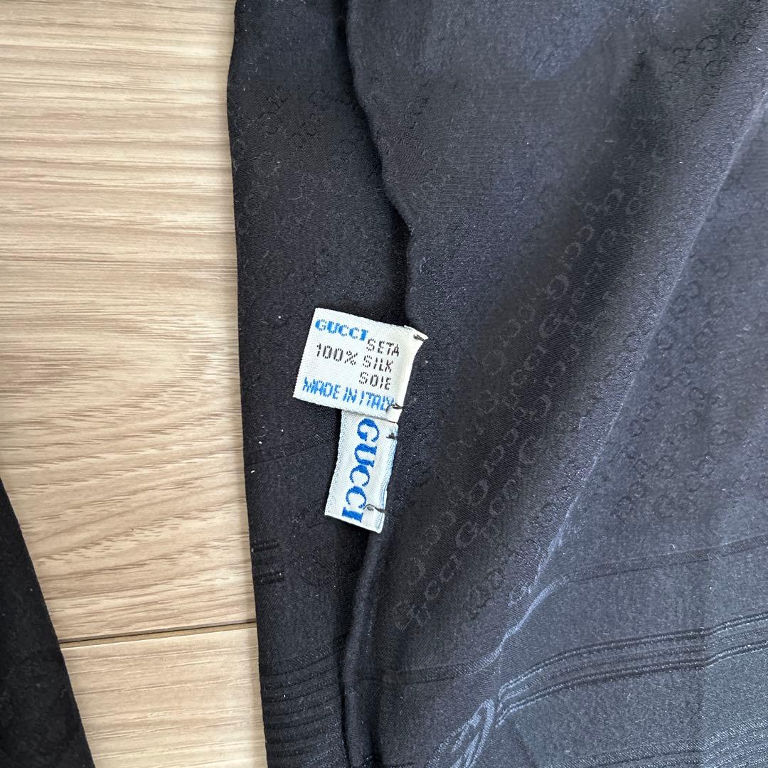 ヴィンテージ　GUCCI 100%シルク ブラック　ストール　ショール