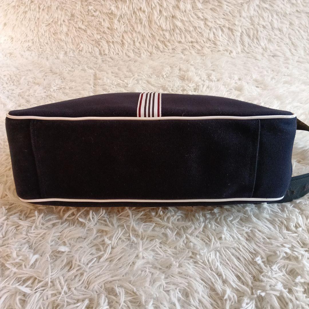 バーバリーブラックレーベルネイビーキャンバスショルダーバッグ