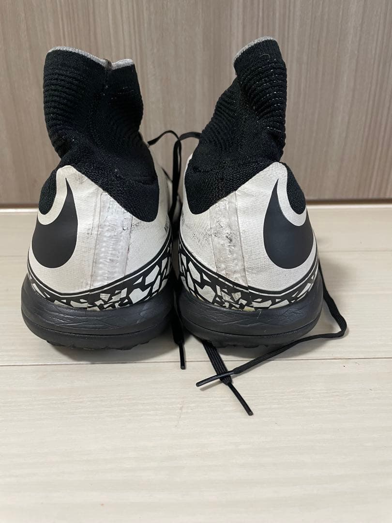 Nike フットサル　トレーニングシューズ