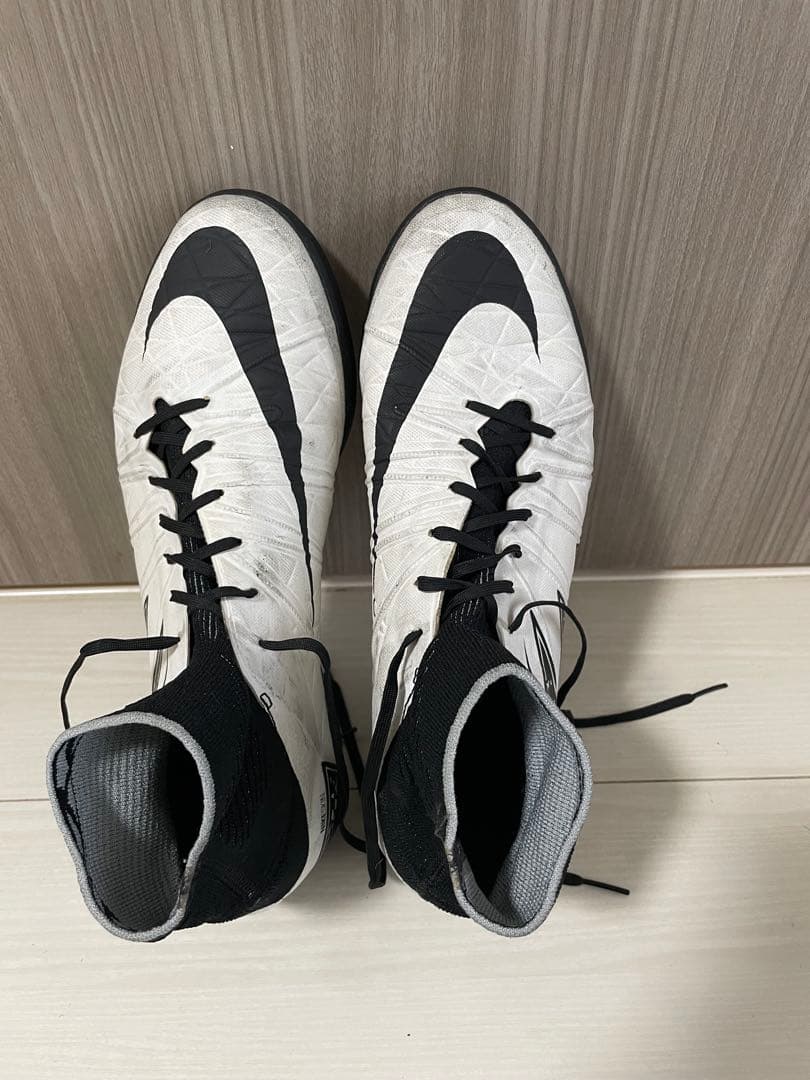 Nike フットサル　トレーニングシューズ