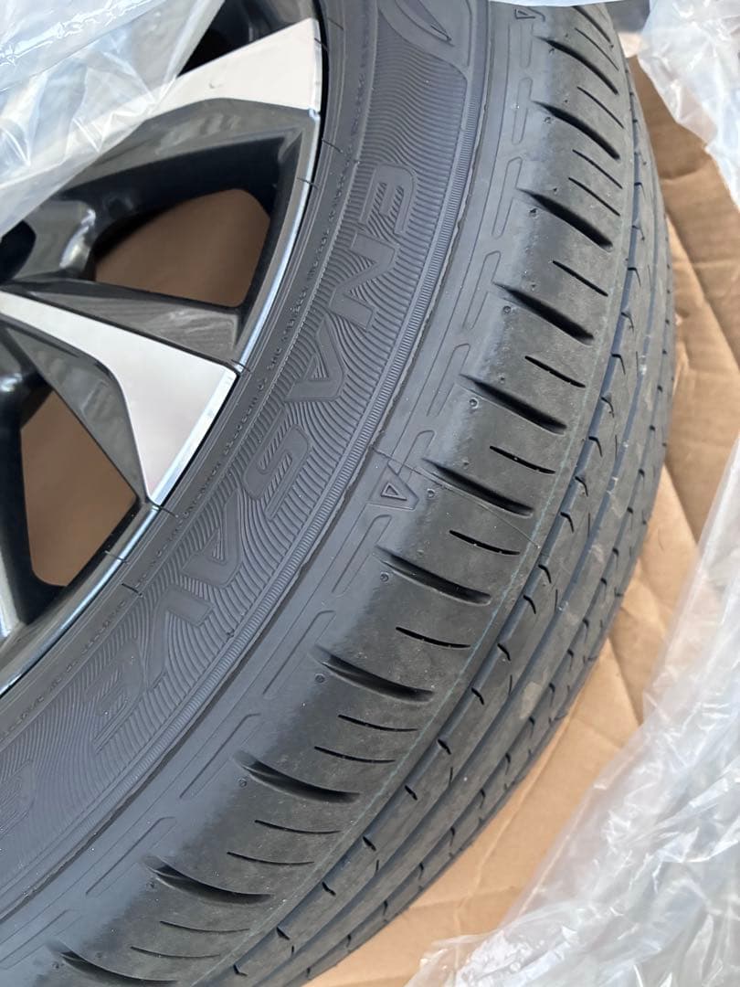 新車外し！ヴォクシー　ノア　205/55R17 タイヤ・ホイールセット