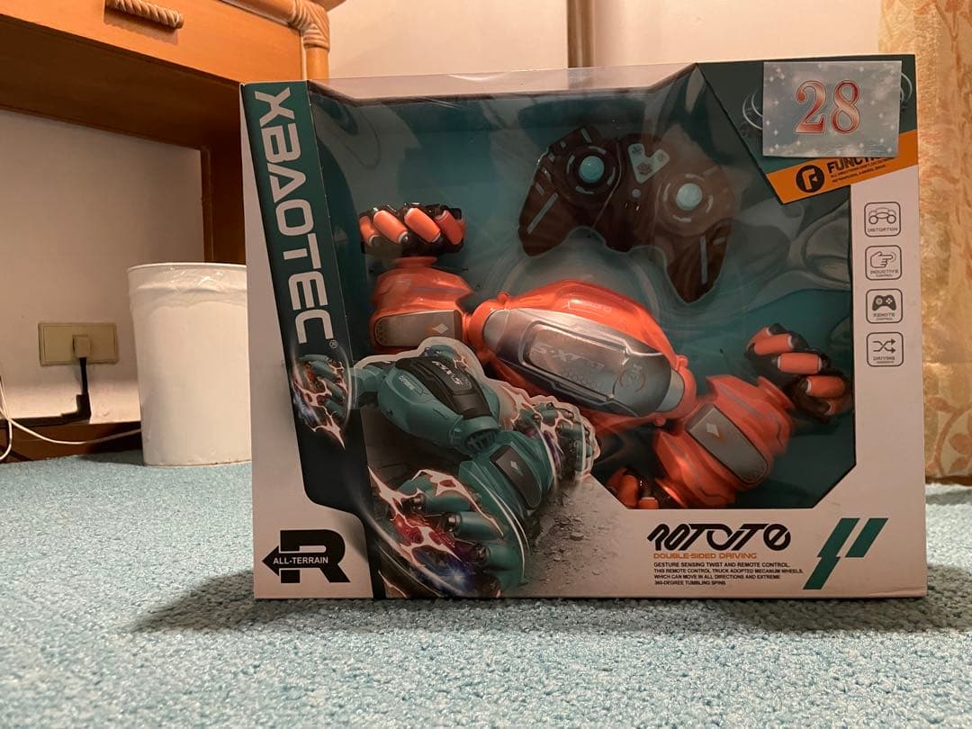 XBAOTEC スタントカー オレンジと青 IMPACT ROTATING