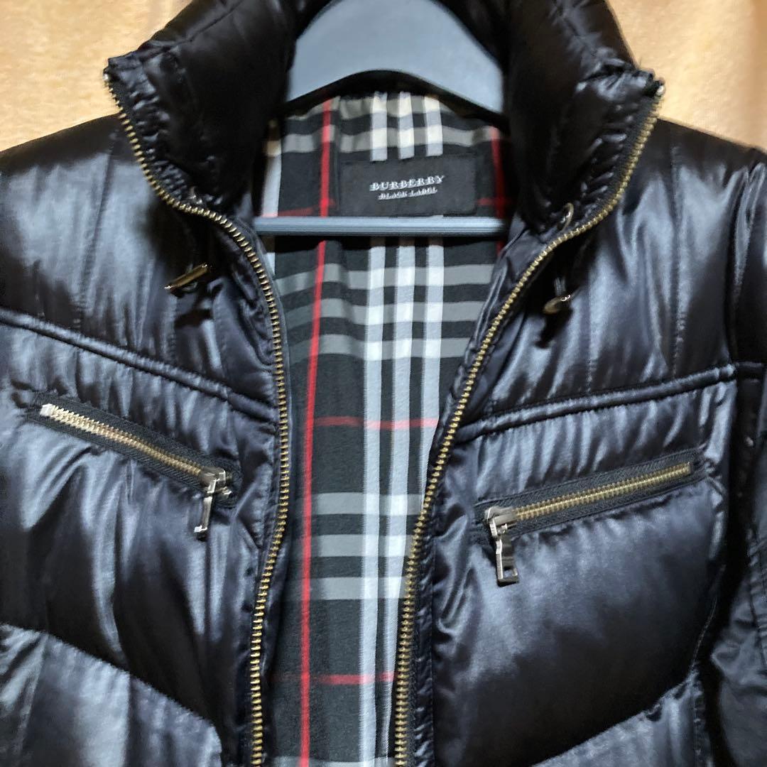 は*ん様 バーバリーブラックレーベル　ダウンジャケット　光沢感　ノバチェック　ホ