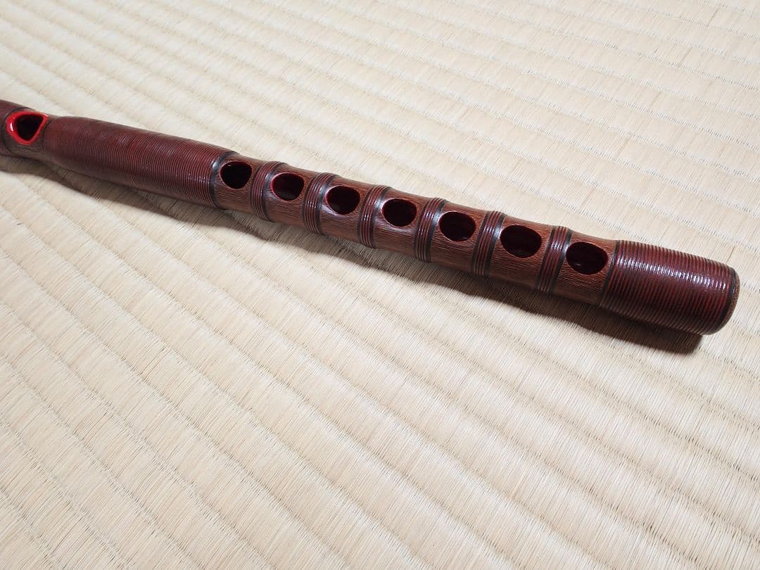 龍笛（朱色・籐巻・煤竹）