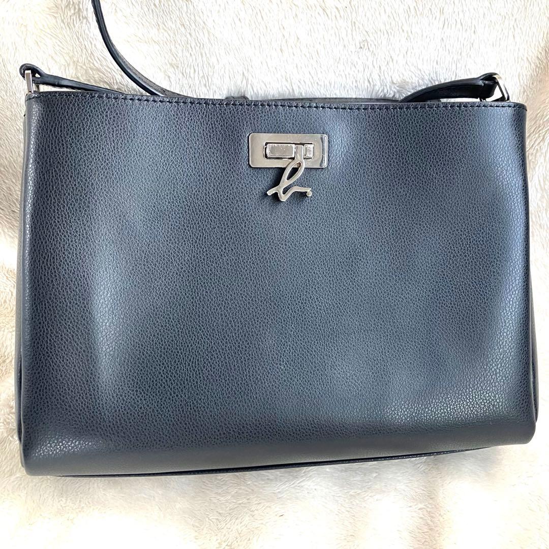 未使用級✨】agnes b. ショルダーバッグ ターンロック レザー ロゴ金具