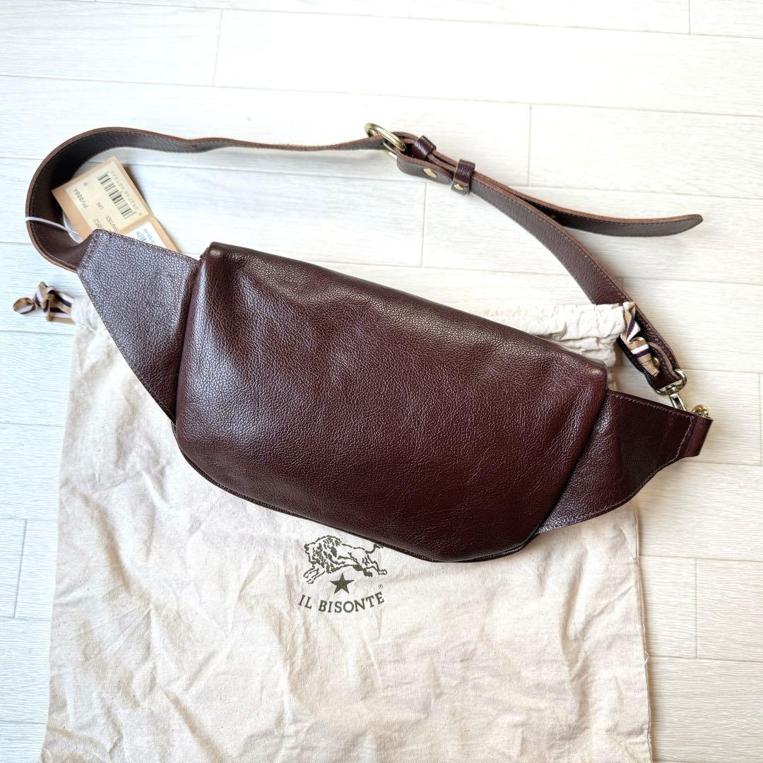 国内正規品 IL BISONTE レザー バムバッグ ショルダー ボディーバッグ