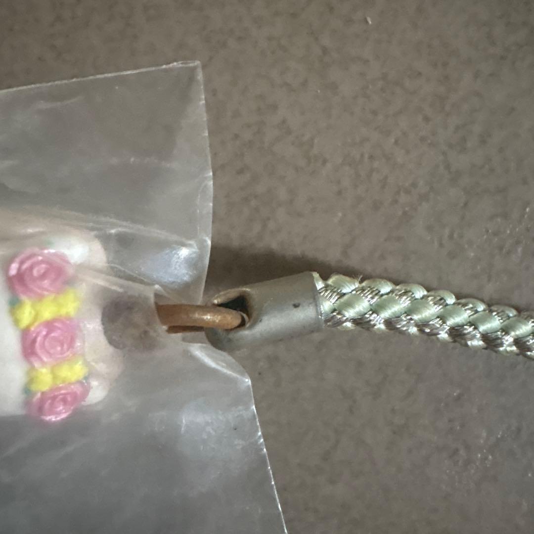 ハローキティ　ご当地ストラップ　伊豆限定　ウェディングバージョン