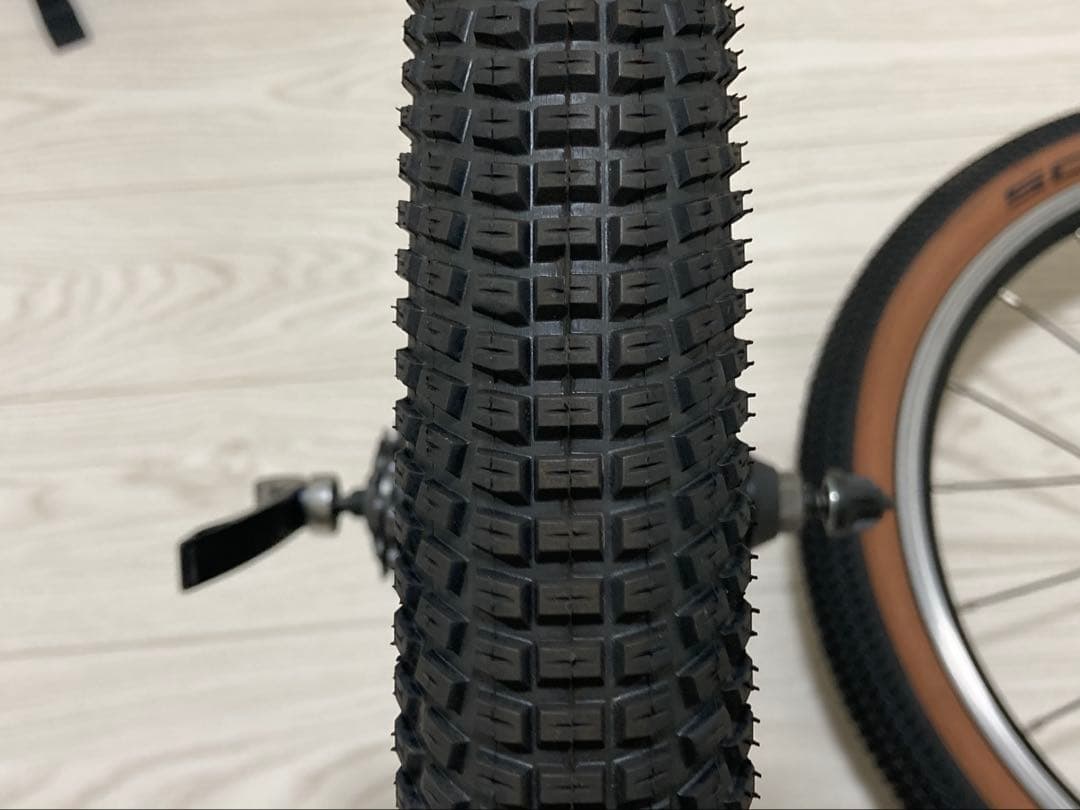 Tern VergeN8用 20インチ406 ホイール ビリーボンカーズタイヤ