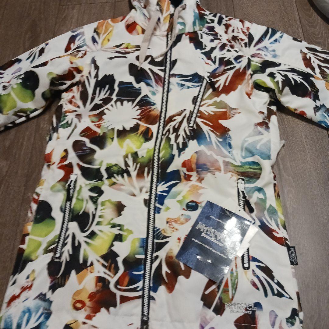 新品 定価24000円MARVEL スノーボードウェア Sサイズ