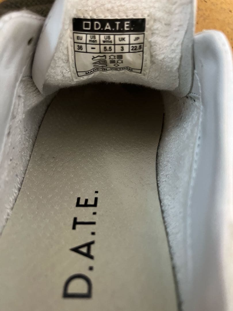 靴 D.A.T.E. HILL LOW CALF WHITE-SILVER 22.5