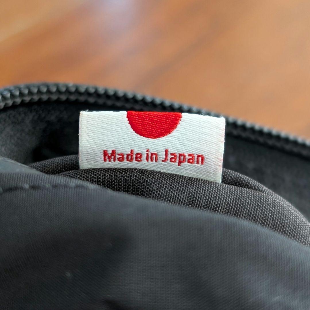 LIVERAL リヴェラル 完全防水 大型　 ショルダーバッグ ユニセックス