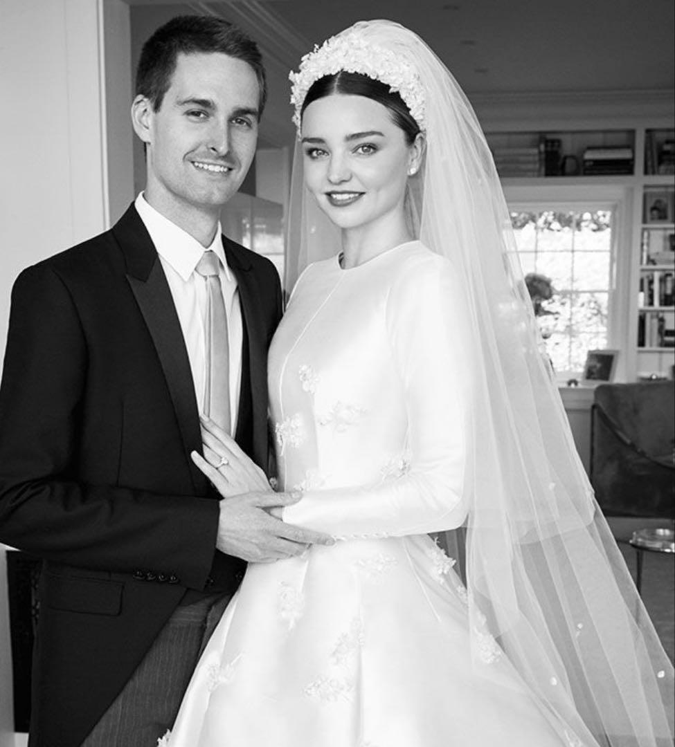 ミランダカー】ウェディングカチューシャ イギリスハンドメイド - メルカリ