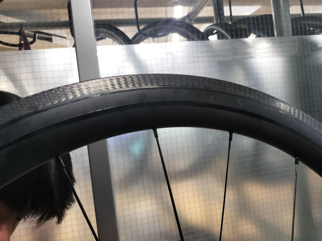 アイカン エアロ50s カ―ボンホイール