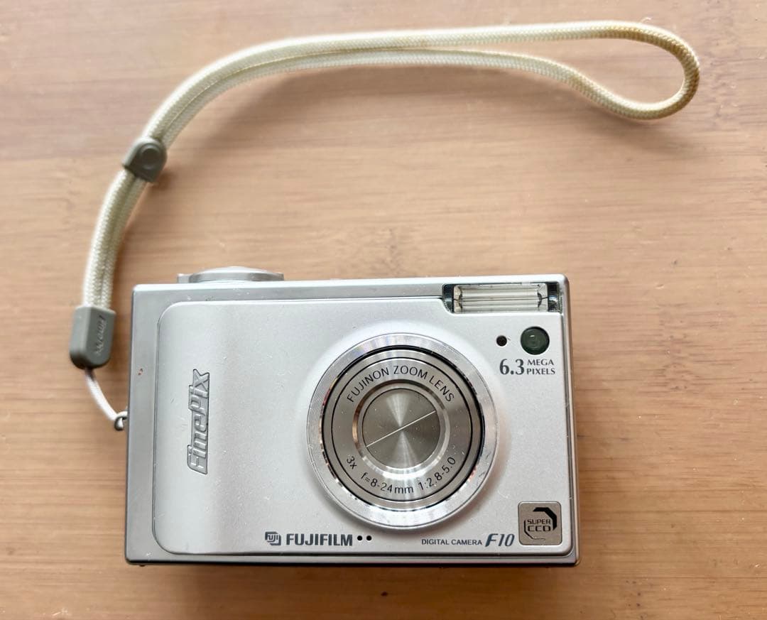 富士フイルム FUJIFILM FinePix F10 機関・外観　　良好　美品