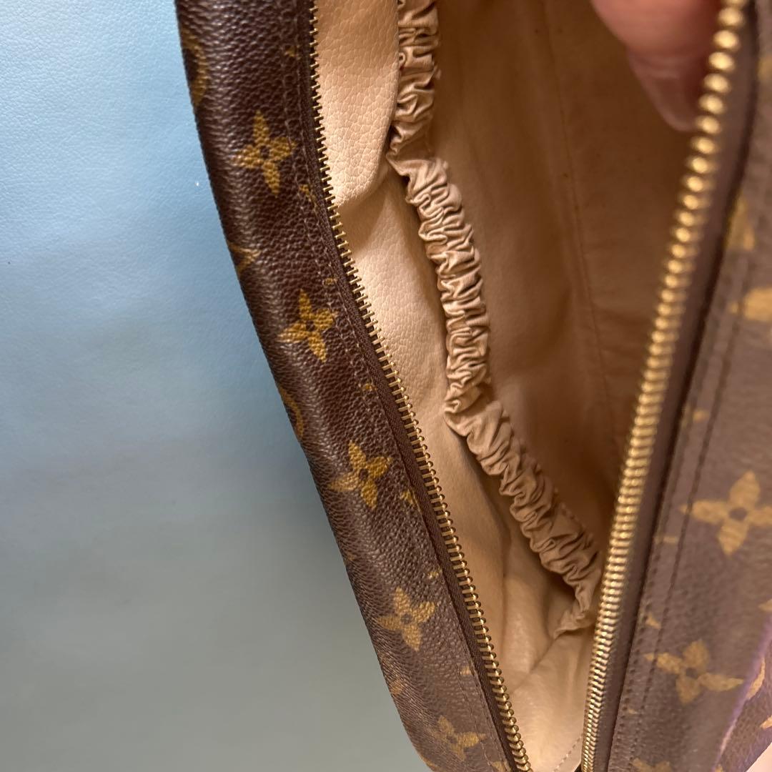 ルイヴィトン LOUIS VUITTON モノグラム 化粧ポーチ ポーチ