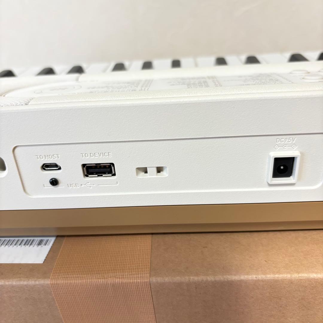 【美品】CASIO カシオ　LK-526 光ナビゲーション　デジタルキーボード