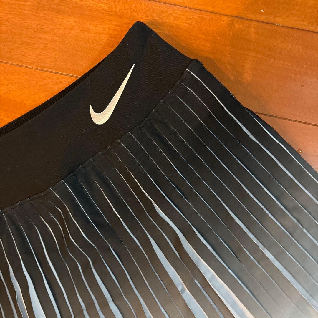 【レア商品！】　NIKE ビクトリースコート　プリーツ　グラデーション