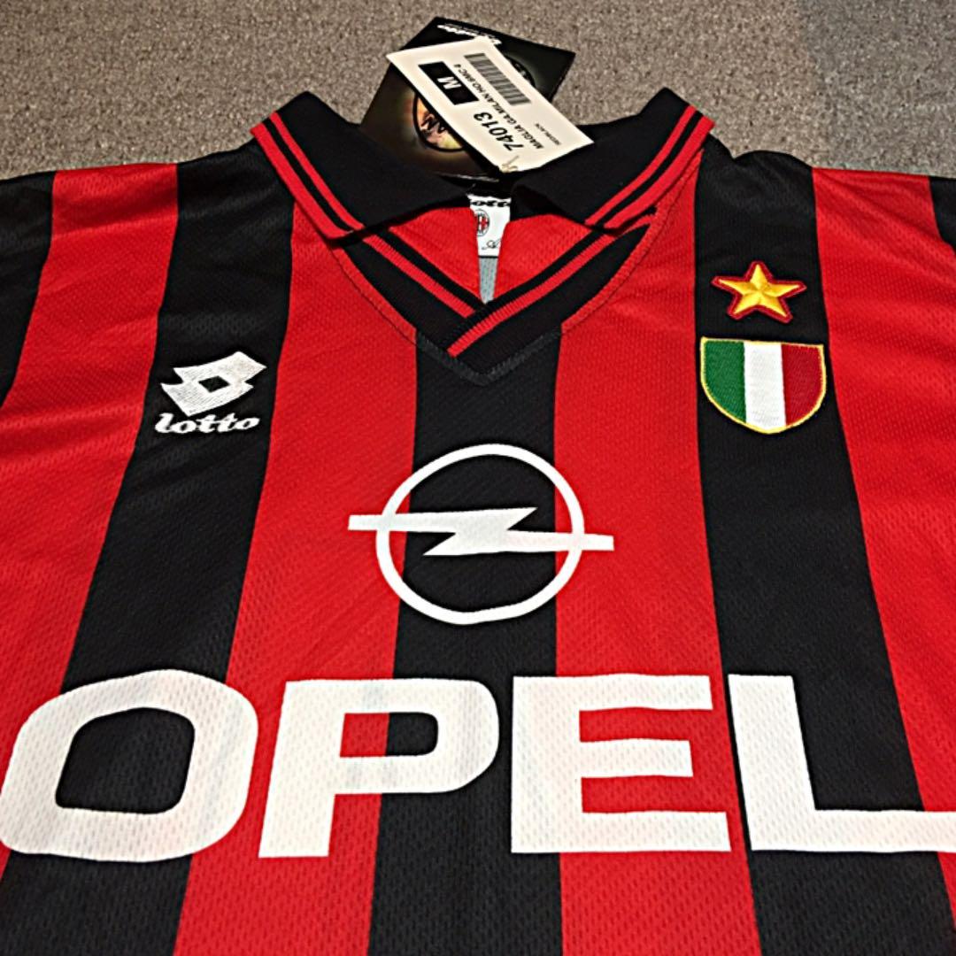 サッカー ユニフォーム ミラン