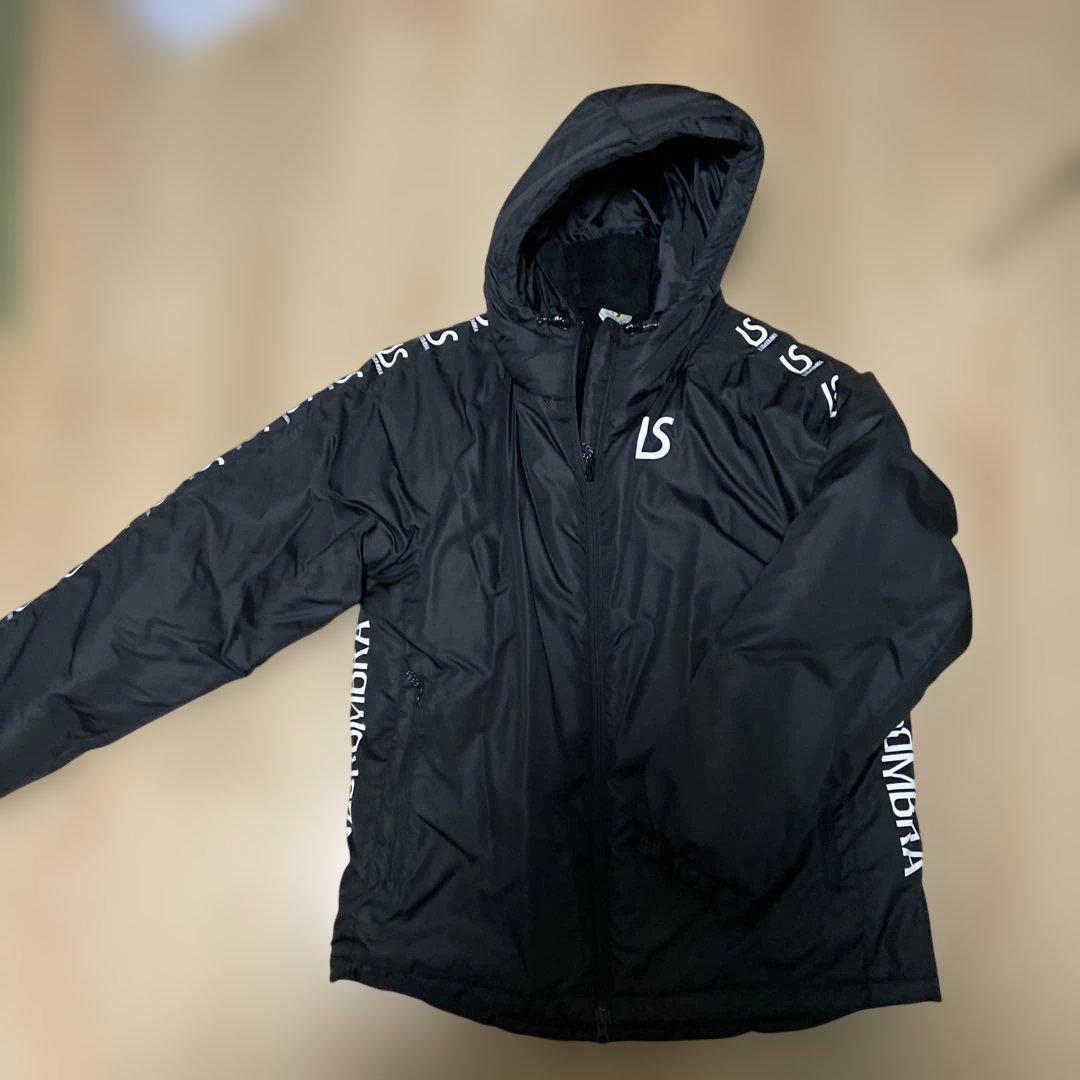 ルースイソンブラフード付き中綿ハーフコート