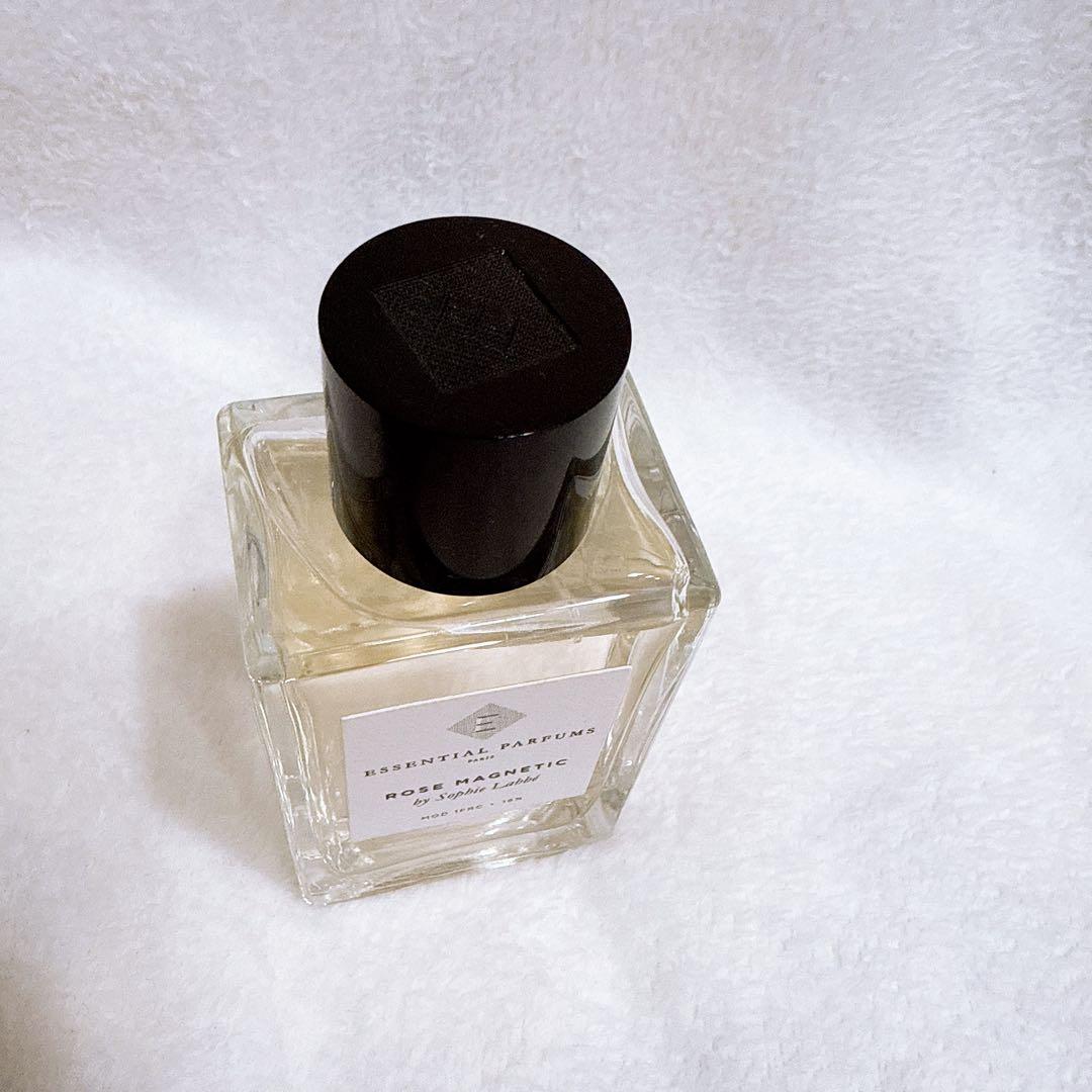 エッセンシャル パフューム オードパルファム ローズ マグネティック