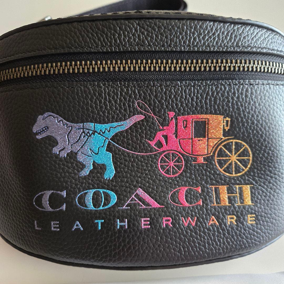 COACH 　レキシー　ブラック レザー ボディバッグ