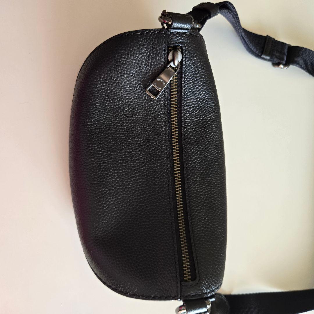 COACH 　レキシー　ブラック レザー ボディバッグ