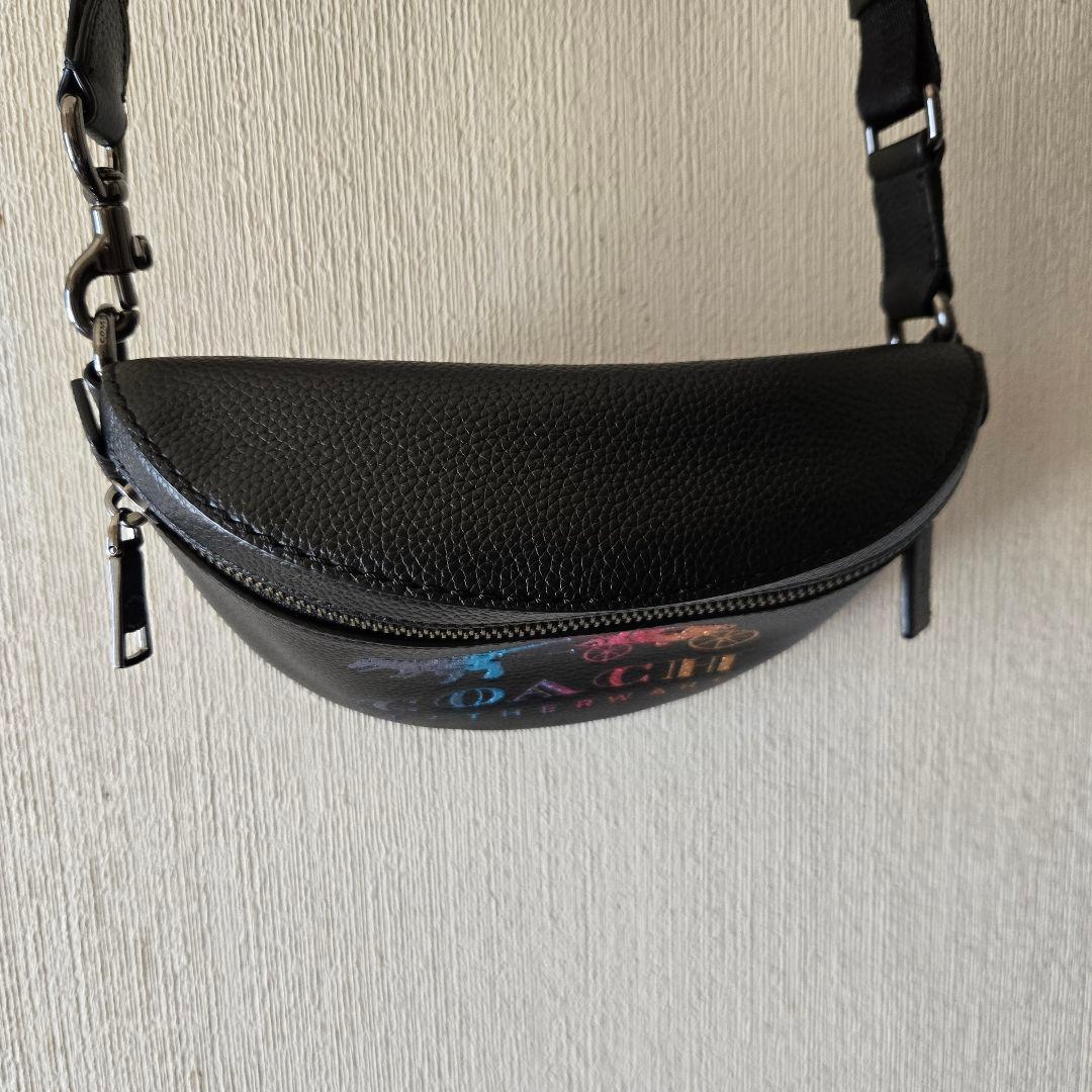 COACH 　レキシー　ブラック レザー ボディバッグ