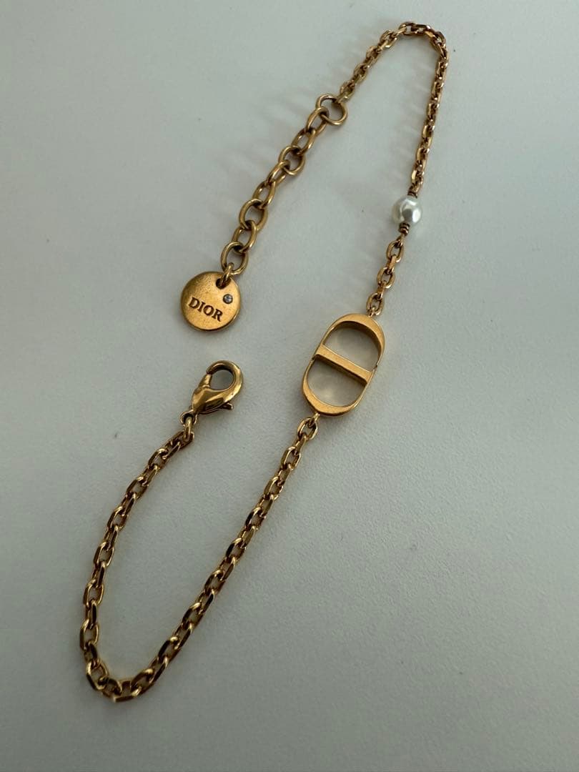Dior チェーンブレスレット パール付き
