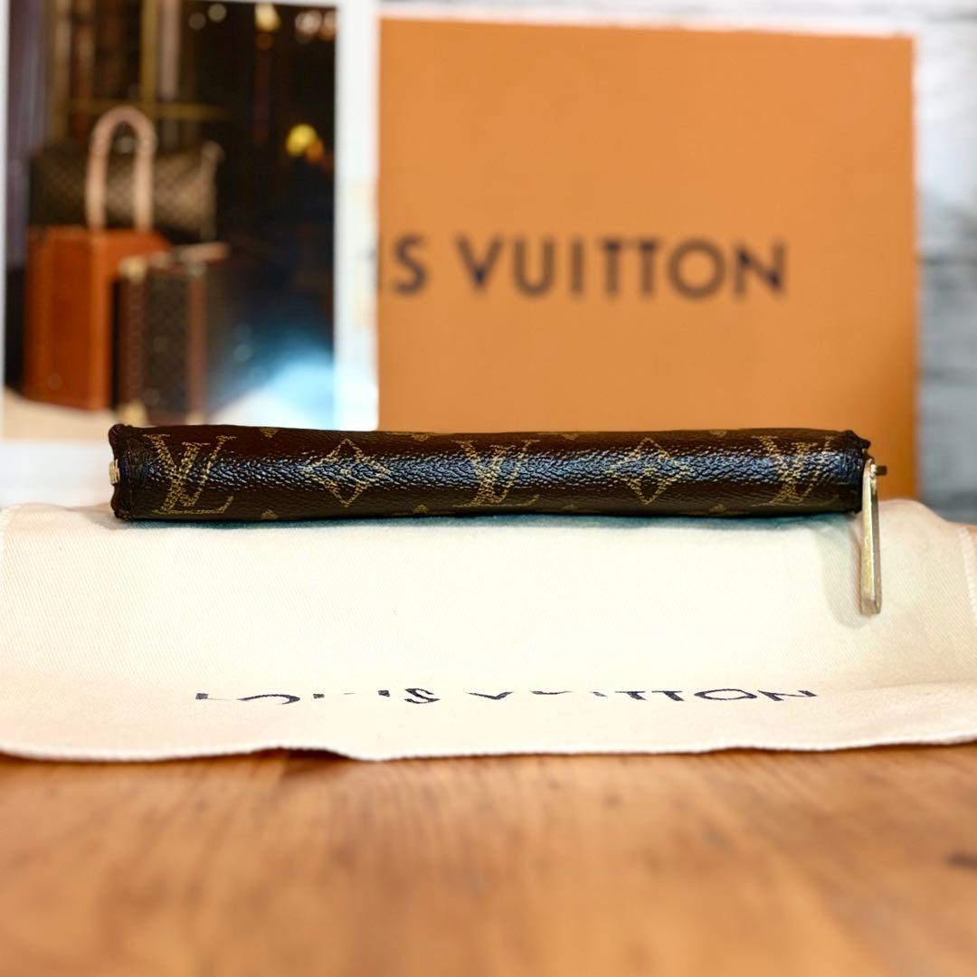 ルイヴィトン　モノグラム　ジッピーウォレット　　M60017