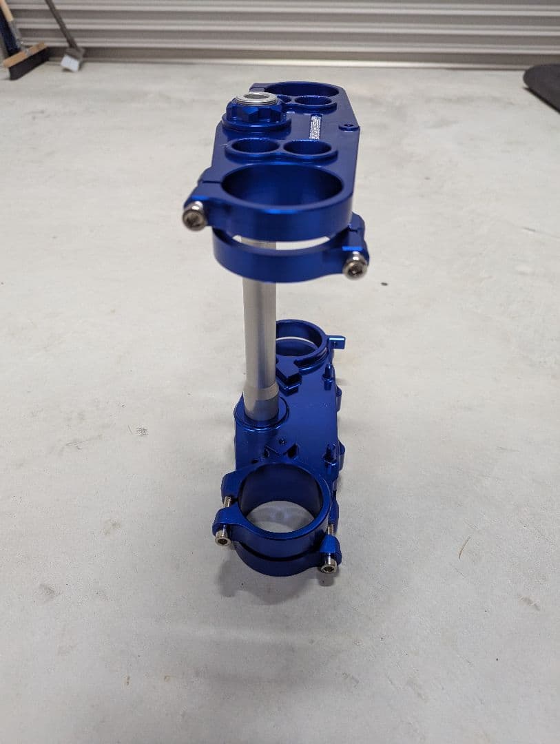 YAMAHA YZシリーズ　アルミ製 トリプルクランプ