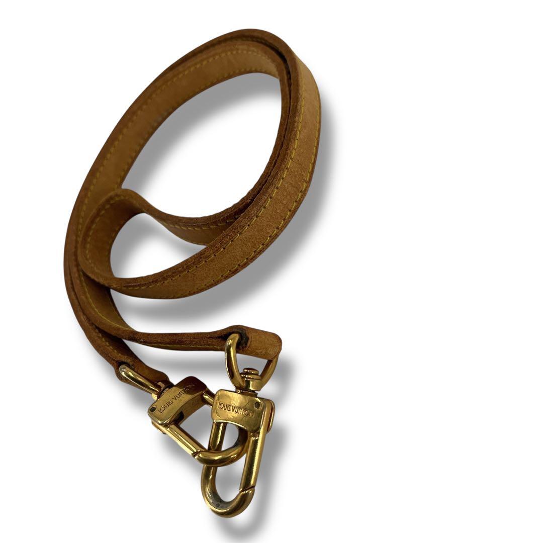 LOUIS VUITTON ショルダーストラップ　金具　ロゴ刻印　レザー