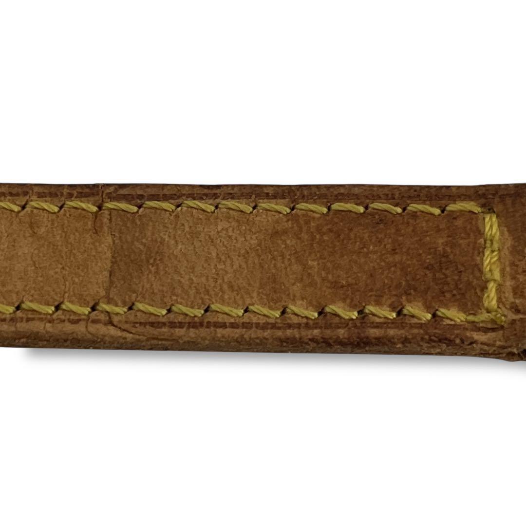 LOUIS VUITTON ショルダーストラップ　金具　ロゴ刻印　レザー
