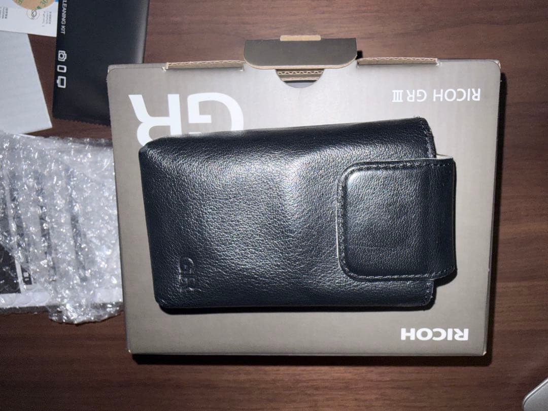 RICOH GR III 本体 バッテリー2個付き + gc-10 ソフトケース