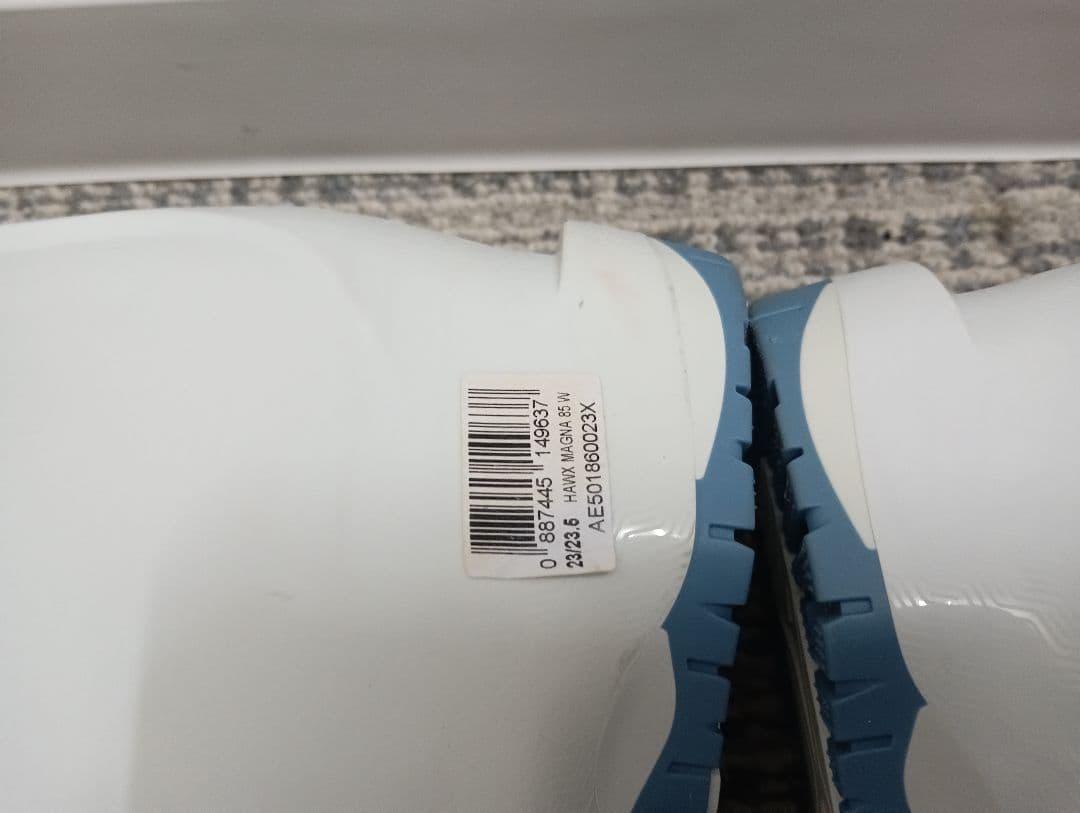 ATOMIC Hawx Magna85 スキーブーツ ホワイト/ブルー