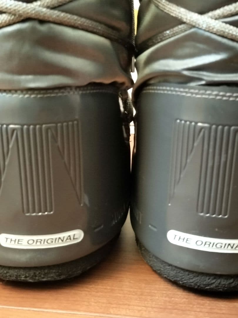 MOON BOOT スノーブーツ　フォックスファー　ITALY発ルーマニア製