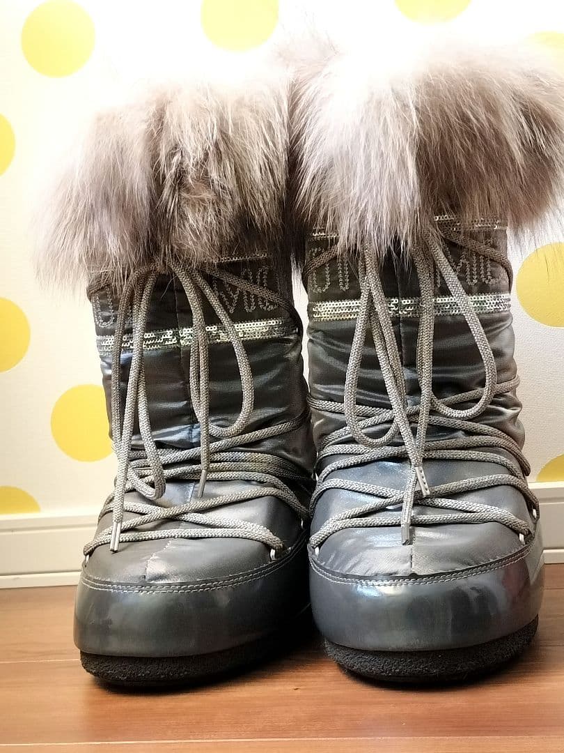 MOON BOOT スノーブーツ　フォックスファー　ITALY発ルーマニア製