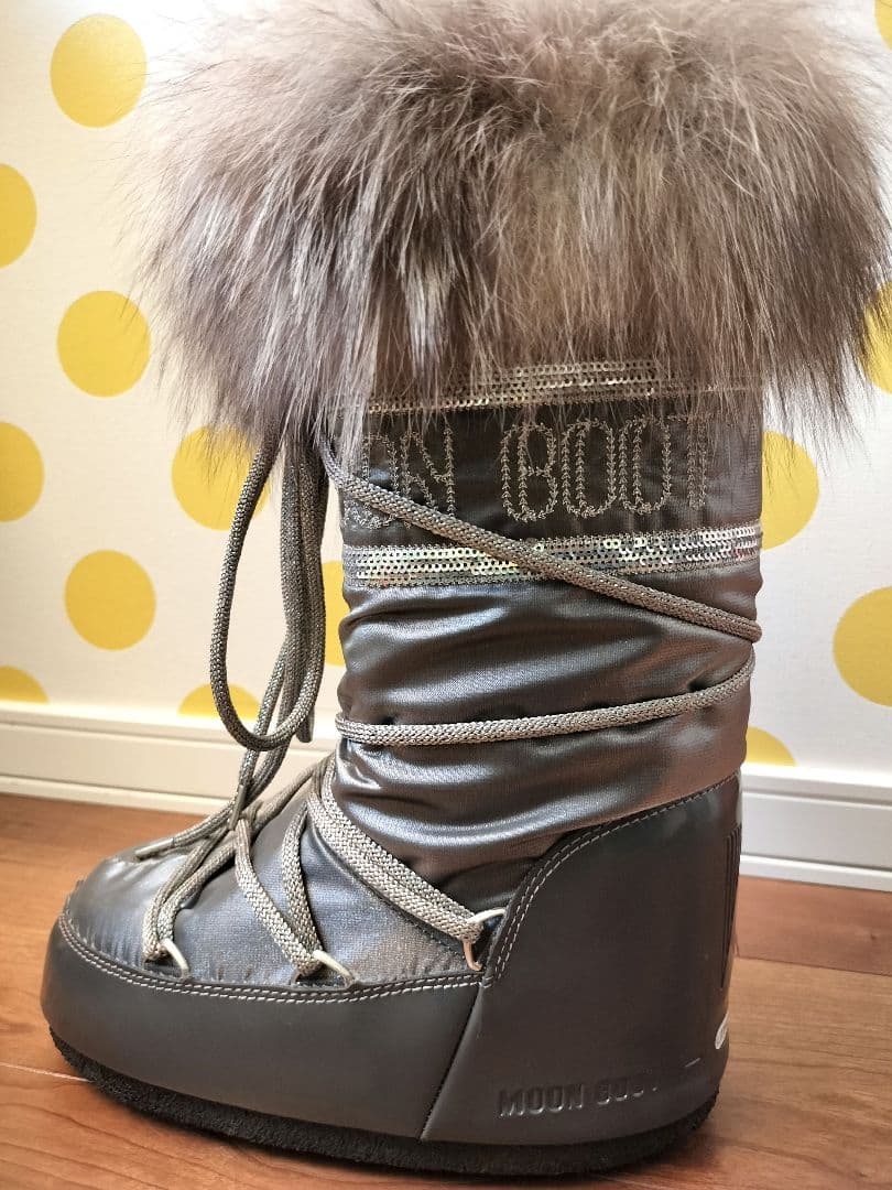 MOON BOOT スノーブーツ　フォックスファー　ITALY発ルーマニア製