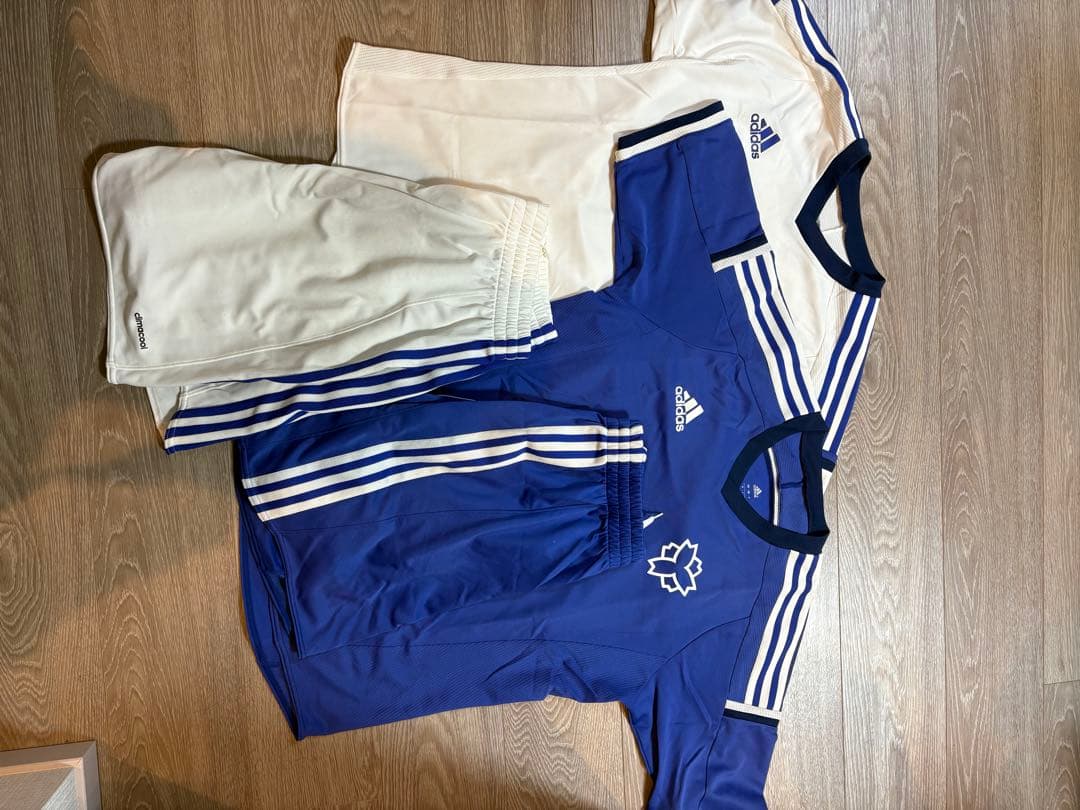 日本体育大学　ユニフォームセット青白