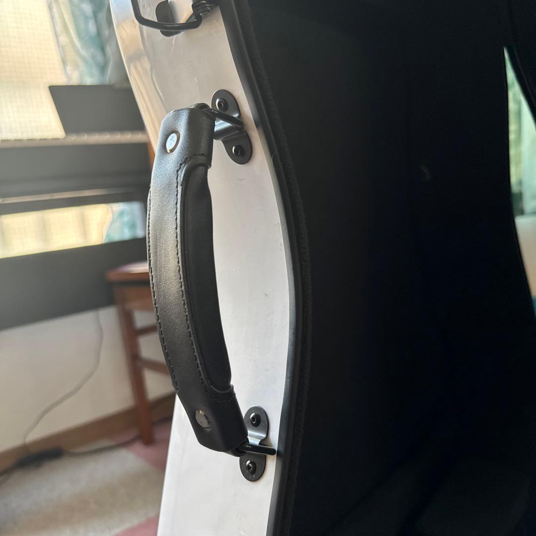 チェロのハードケース 1/4～1/2サイズ調整可能 超軽い 希少な自家用