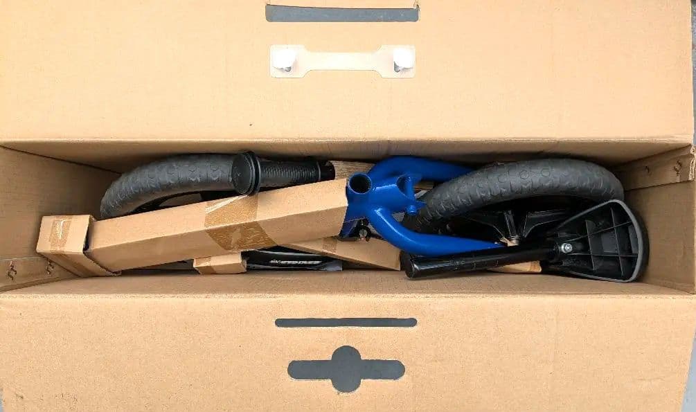 STRIDER バランスバイク 青色 スタンド付き